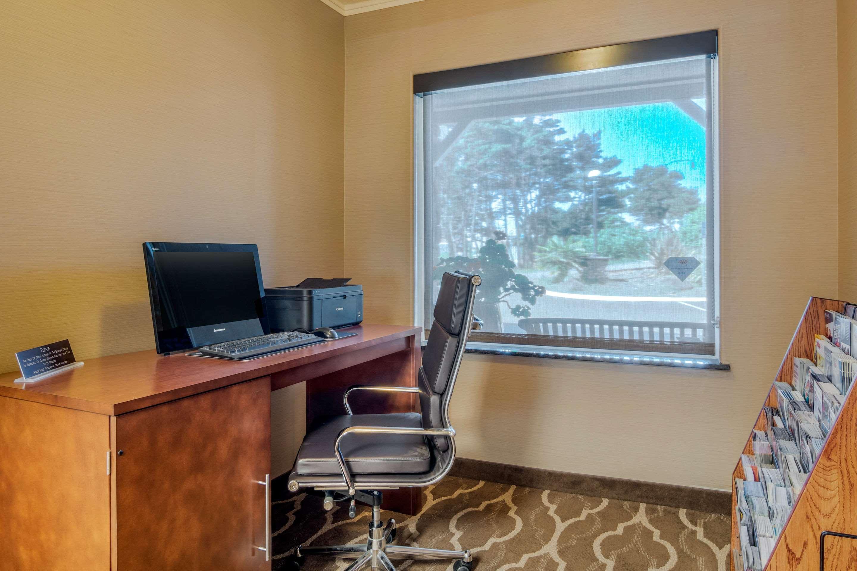 Comfort Inn & Suites Линкольн-Сити Экстерьер фото